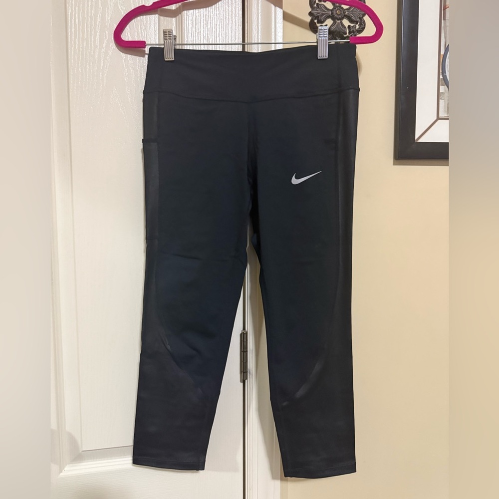 Nike DryFit Black Leggings Capri Length